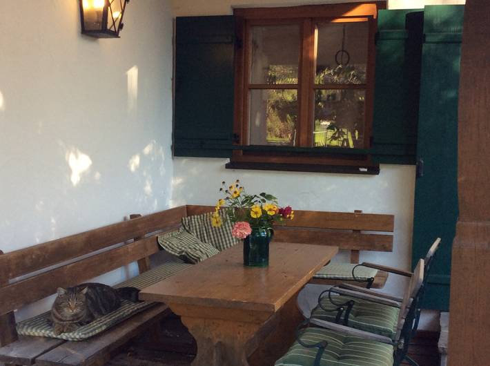 Ganze Ferienwohnung, Ferienhaus Lois & Lisl - Ferienhaus 1 - 6 Personen, 130 qm, 2 sep. Schlafzimmer, 2 Bäder, WLAN in Schleching, Bayerische Alpen