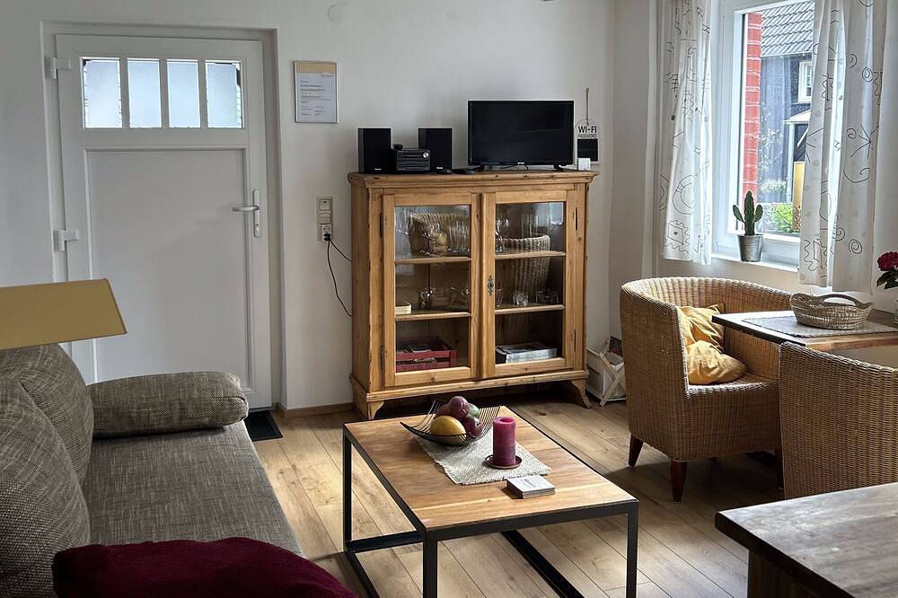 Das kleine rote Ferienhäuschen im historischen Ortskern von Nümbrecht in Nümbrecht, Oberbergischer Kreis