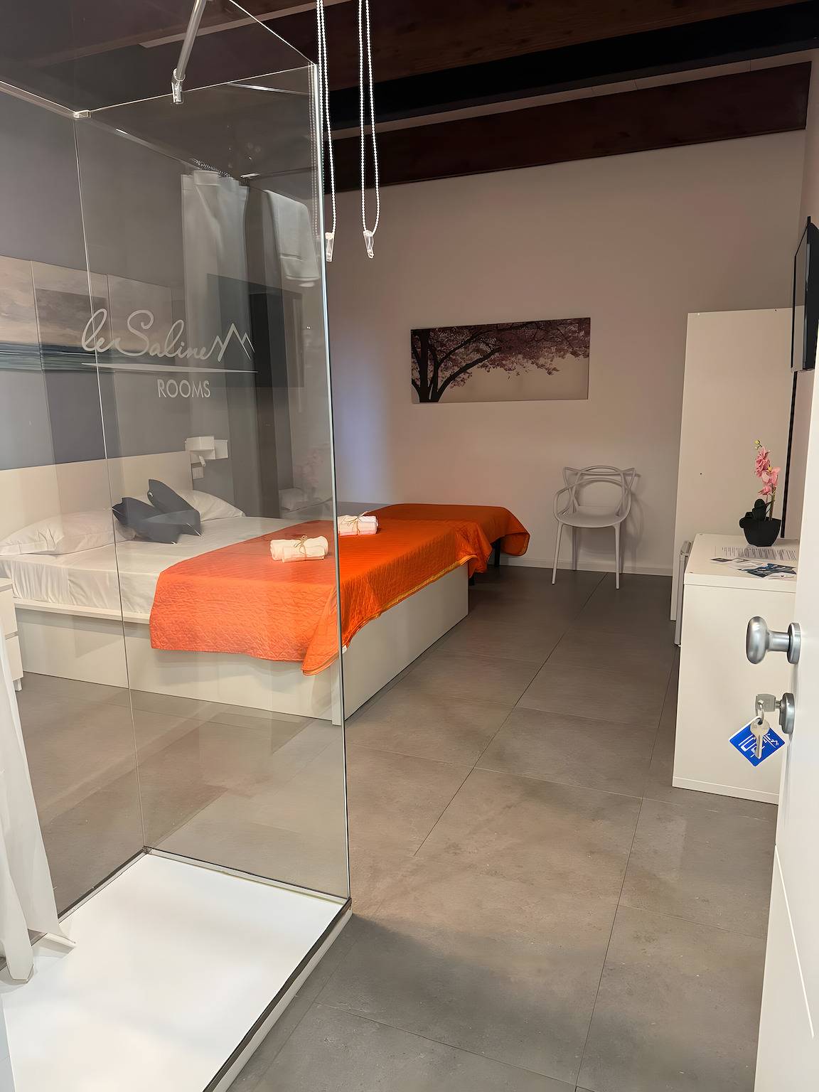 Habitación 104 en 'Le Saline Rooms Marzamemi' Wi-Fi y aire acondicionado in Marzamemi, Pachino