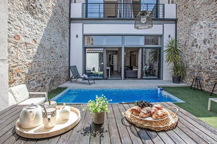 Holiday home for 8 people, with pool and balcony - 1