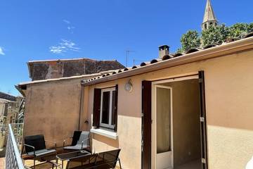 Gîte pour 4 personnes, avec balcon à Montagnac