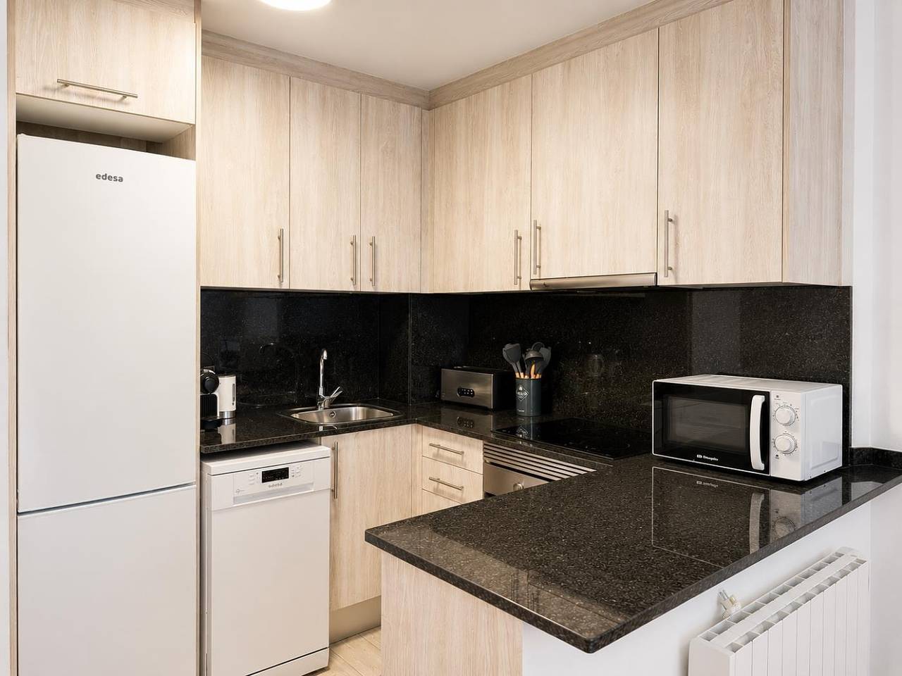 Ganze Ferienwohnung, Ferienwohnung für 4 Personen mit Balkon/Terrasse in Calella de Palafrugell, Palafrugell