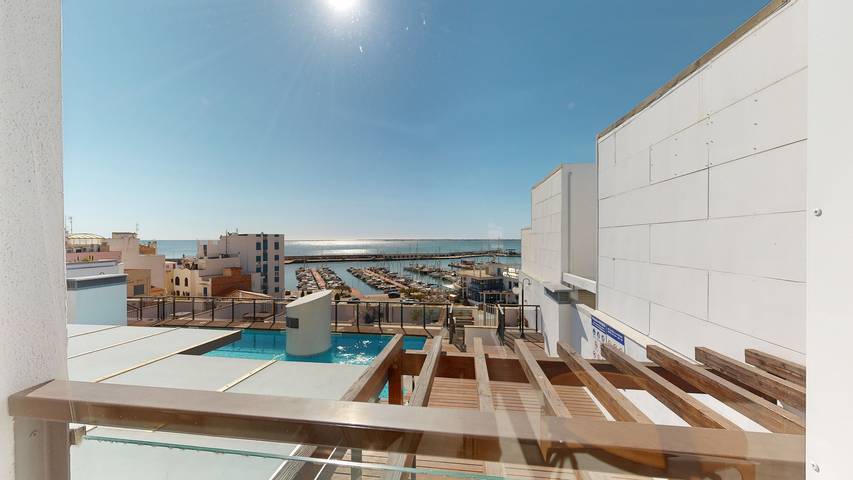 Gîte pour 8 personnes, avec terrasse à L'Ampolla - 4