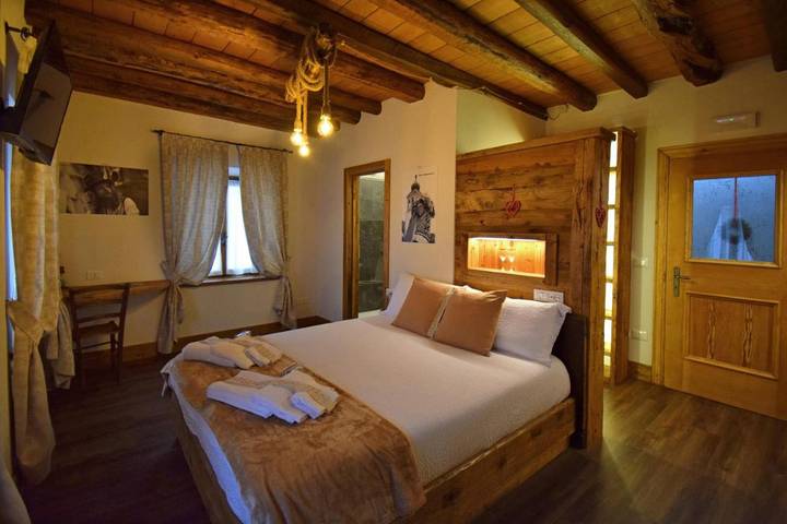 Gîte pour 2 personnes, avec Balcon ainsi que Terrasse et Sauna dans Candide