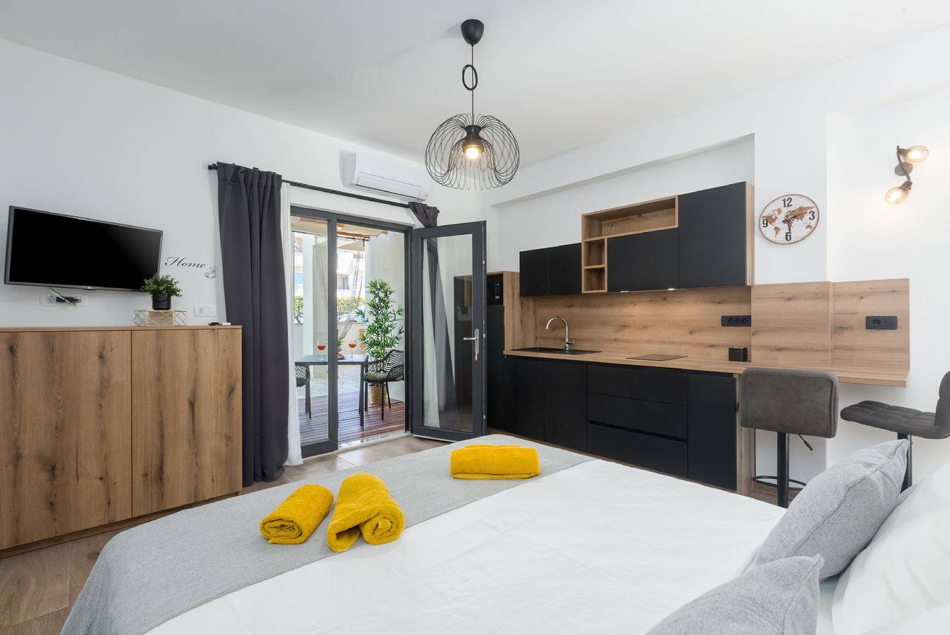 Ganze Ferienwohnung, Modernes Studio Radovan 2 mit Terrasse und Garten in Poreč, Porec und Umgebung