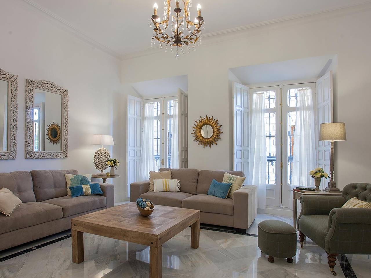 Entire vacation apartment, Aduana Presidential Living4malaga in Malaga Centro Historico, Malaga