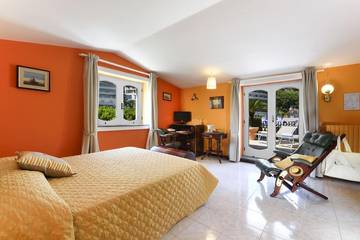 Villa With Pool for 14 People in Sorrento, Tyrrhenian Coast Campania, Photo 2