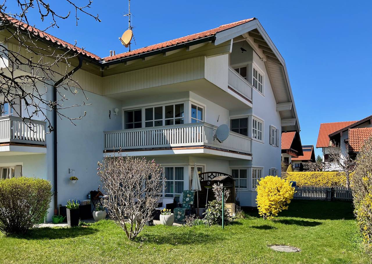 Ganze Ferienwohnung, Alpenchiemsee – Top Fewo m. Bergblick u. Seenähe (3 Zi., 86 qm in Bernau am Chiemsee, Chiemsee