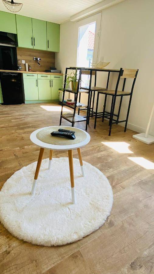Appartement entier, Studio Saint Julien de Concelles 5 minutes de la Loire in Saint-Julien-de-Concelles, Région de Nantes
