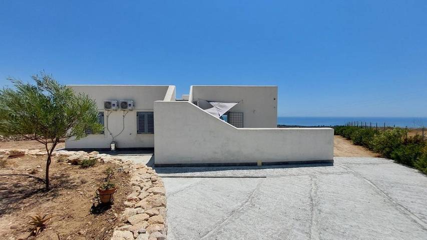 Location de vacances pour 6 personnes, avec vue et jardin à Siculiana - 2