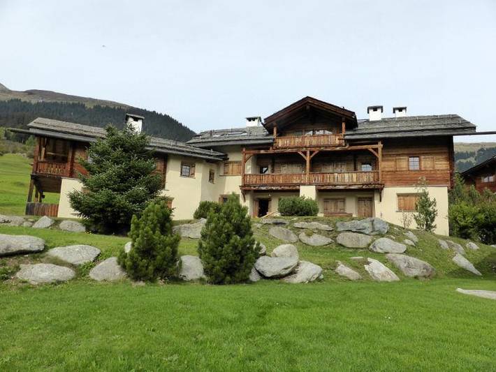 Ferienwohnung für 4 Personen, mit Balkon und Garten in Brigels