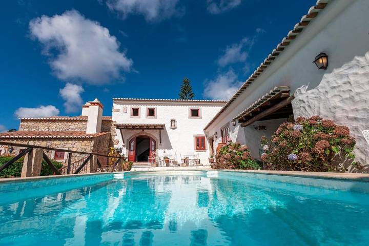 Lodge para 2 pessoas, com jardim e sauna e ainda jacuzzi and piscina em Reguengo Grande