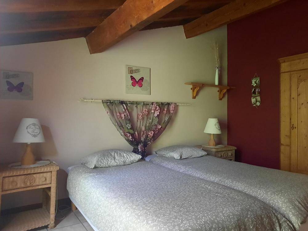 Triple Room with Bathroom in Palaja, Région de Carcassonne