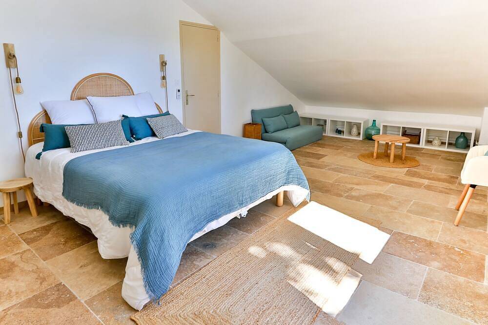 Villa Montel in Graveson, Arles region