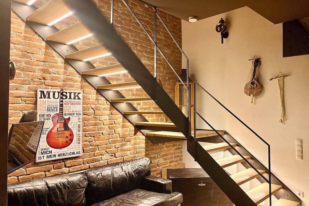 Ganze Wohnung, Neu ab Juli: Einzigartiges Loft am Seerosenteich 🌺 Haustiere ♡ -lich willkommen in Hausham, Alpenland Tegernsee Schliersee