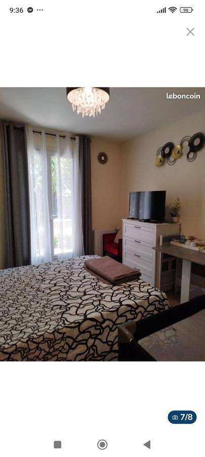 Appartement de vacances entier, Studio cosy à 5 minutes de l'aéroport d'Orly in Paray-Vieille-Poste, Essonne