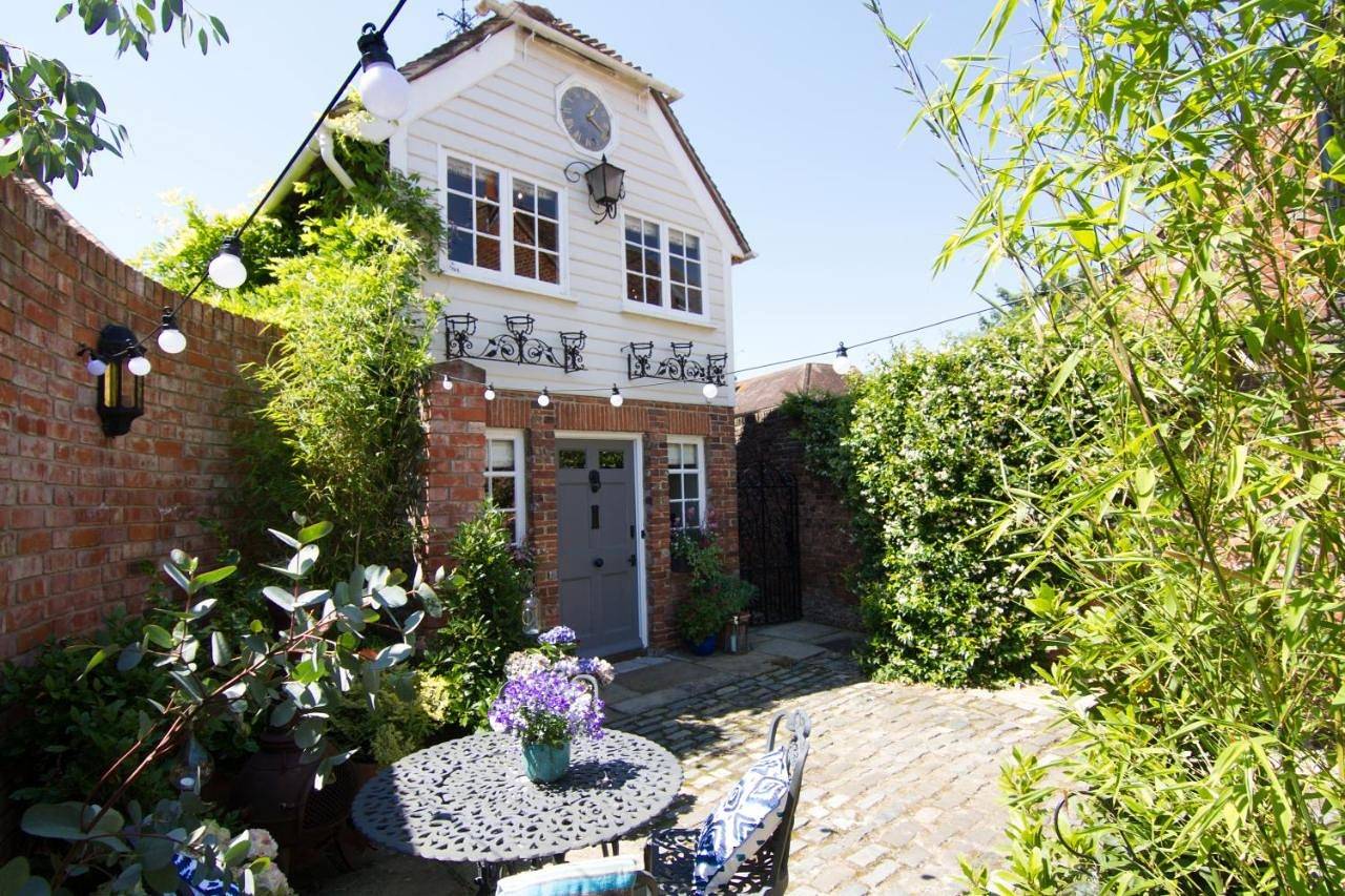 One-Bedroom House in Chichester, West Sussex
