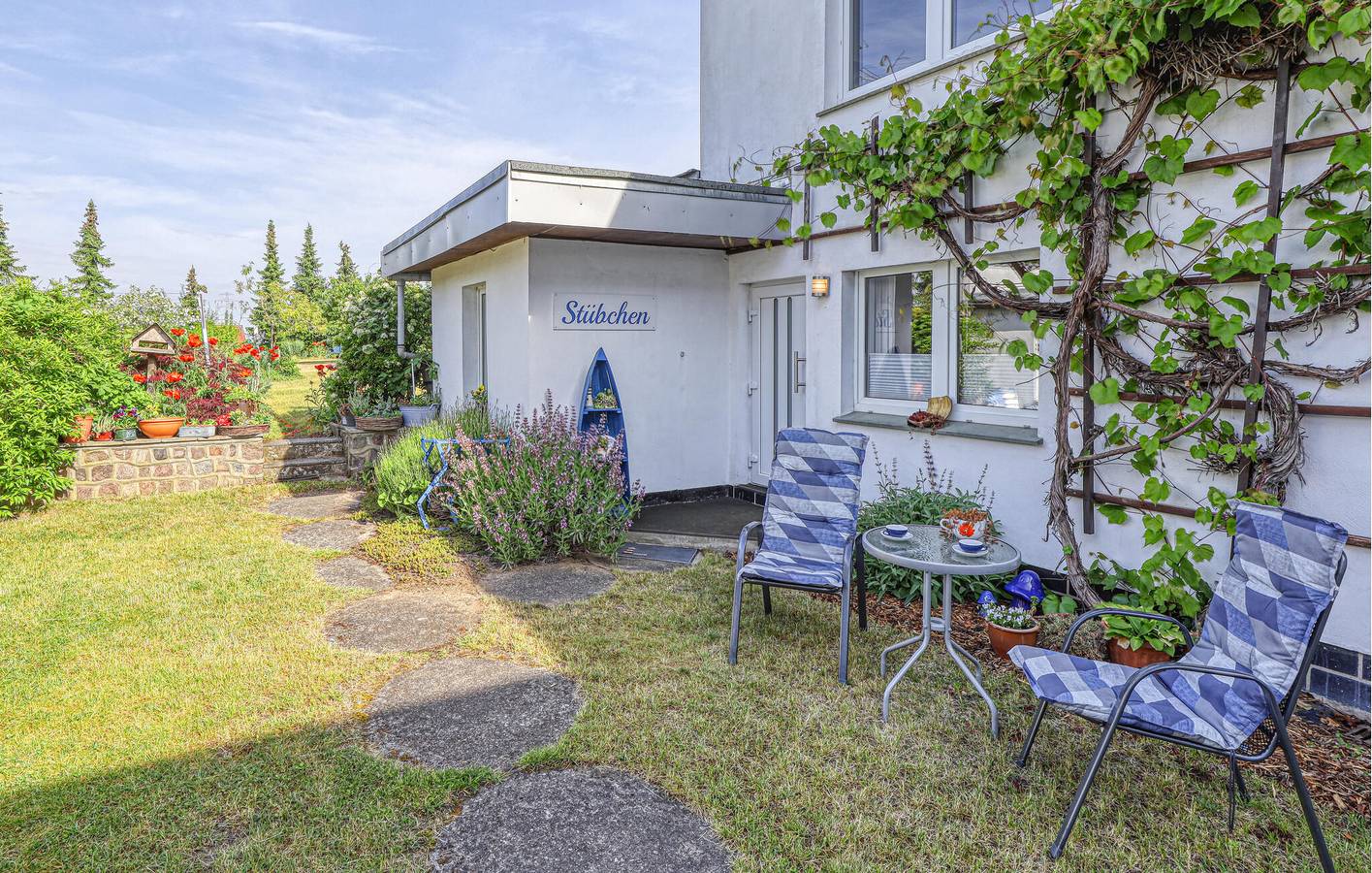 Ganze Ferienwohnung, Appartement am Strand mit Parkplatz und Soundsystem in Waren (Müritz), Müritz