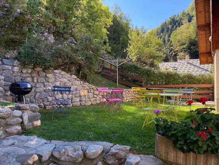 Gîte pour 2 personnes, avec jardin ainsi que piscine et jacuzzi à La Chapelle-en-Valgaudémar - 4
