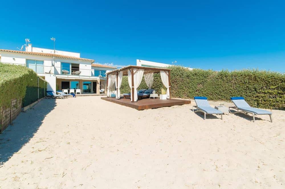 3 bedroom beautiful home in Playa de Muro in Playa de Muro, Muro