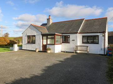 Cottage for 6 People in Red Wharf Bay, Isle of Anglesey, Photo 2