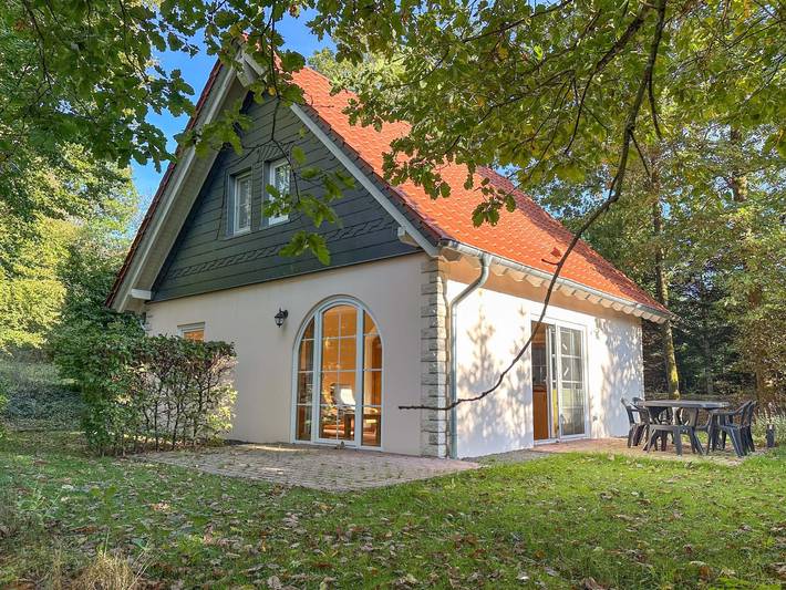 Ferienhaus für 4 Personen, mit Terrasse und Garten sowie Sauna - 1