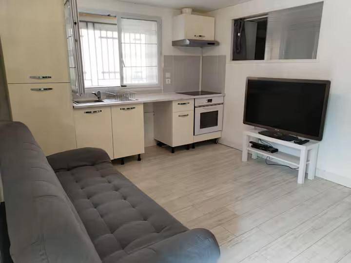 Appartement entier, Studio Au Calme à 5 minutes Tram in Le Crès, Côte méditerranéenne (France)