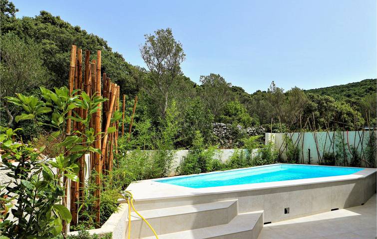 Ferienhaus für 6 Personen, mit Terrasse und Pool sowie Garten auf Cres - 4