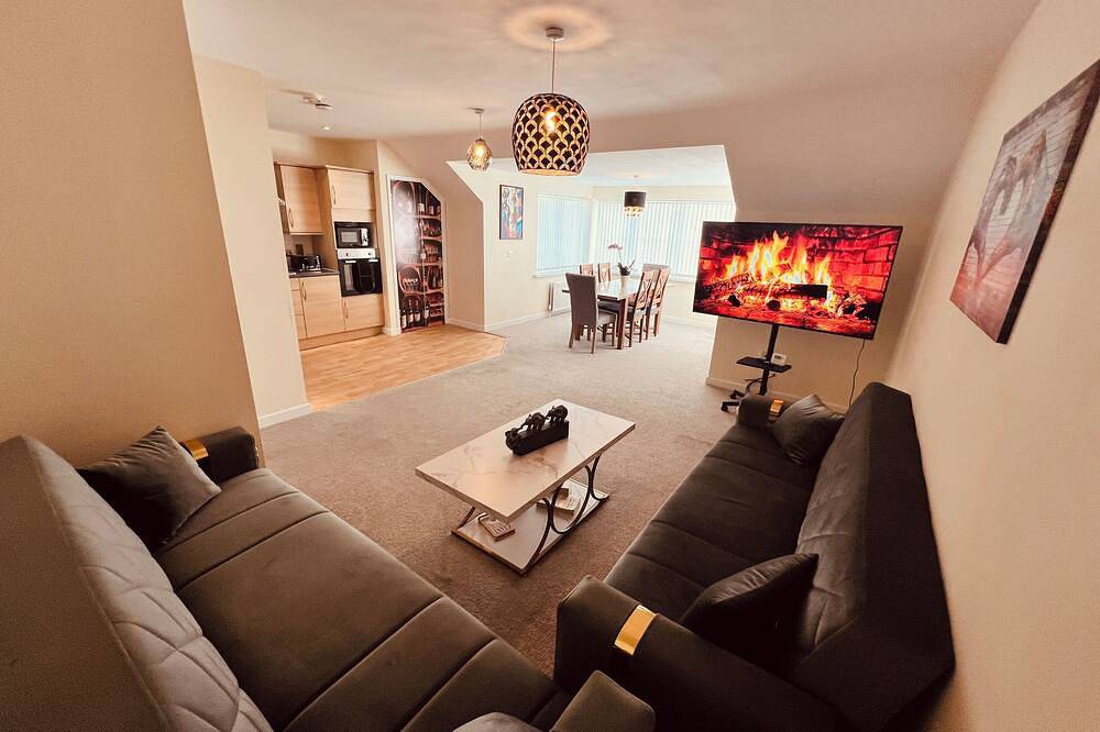 Entire apartment, Relaxing Enjoyable Stay In middlesbrough Ts5 in Middlesbrough, North East England