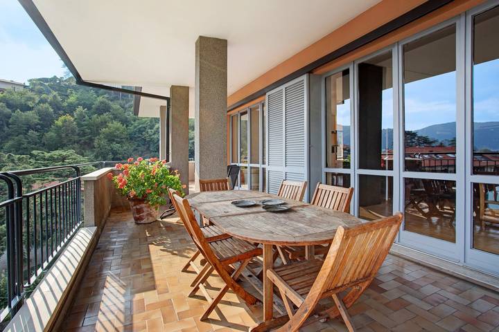 Ferienwohnung für 8 Personen, mit Seeblick und Garten - 1