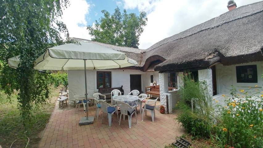 Location de vacances pour 8 personnes, avec jardin à Szigliget - 2