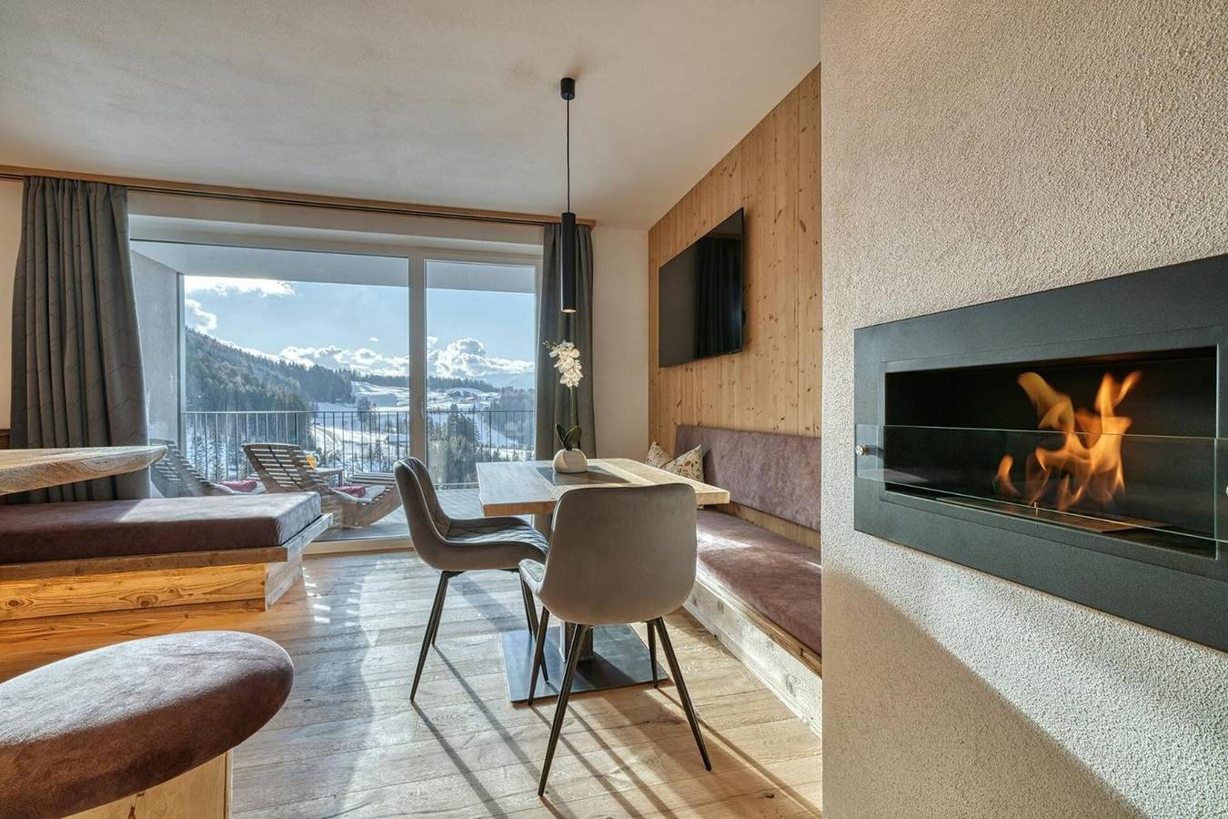Ganze Wohnung, Apartment 'Hinterrainer - Lodge Nidum' mit Bergblick, Gemeinschaftsgarten und Wlan in Hafling, Sarntaler Alpen