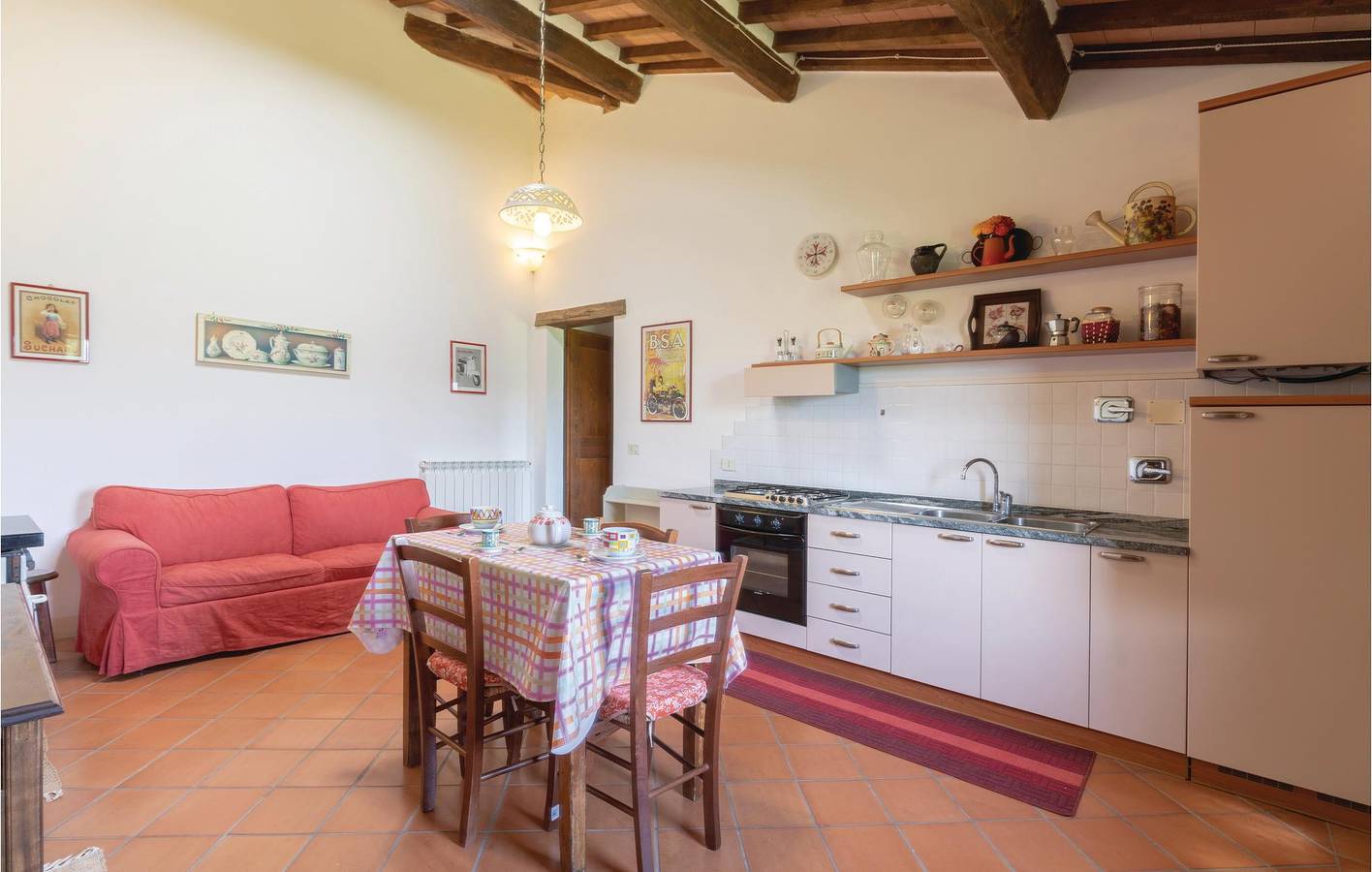 Apartamento vacacional entero, Apartamento junto a la piscina con WIFI y aparcamiento. in San Venanzo, Provincia De Perugia