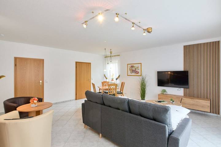 Ferienwohnung für 4 Personen, mit Balkon und Garten in Lieser - 3