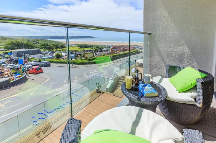 Apartamento de vacaciones para 6 personas, con piscina y terraza además de sauna y vistas, Se admiten mascotas - 1