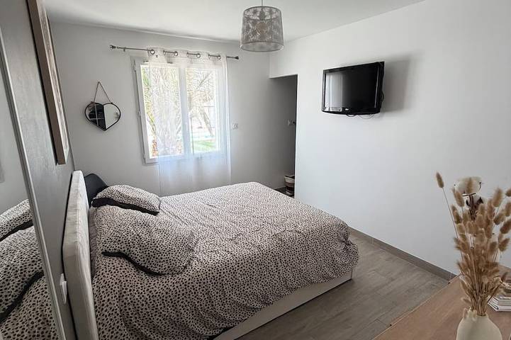 Location de vacances pour 8 personnes, avec terrasse à Andilly - 3