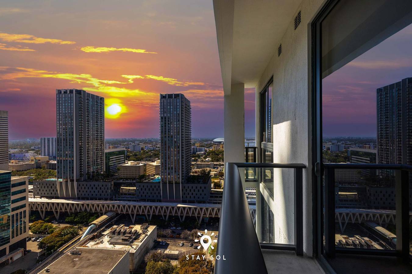 Monolocale intero, Sophisticated Studio w Pools in Miami, Florida