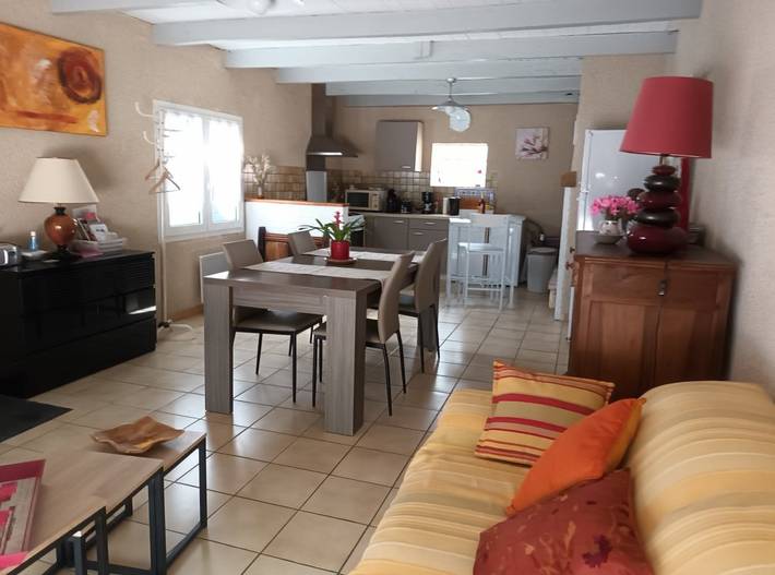 Gîte pour 4 personnes, avec terrasse et jardin, animaux acceptés