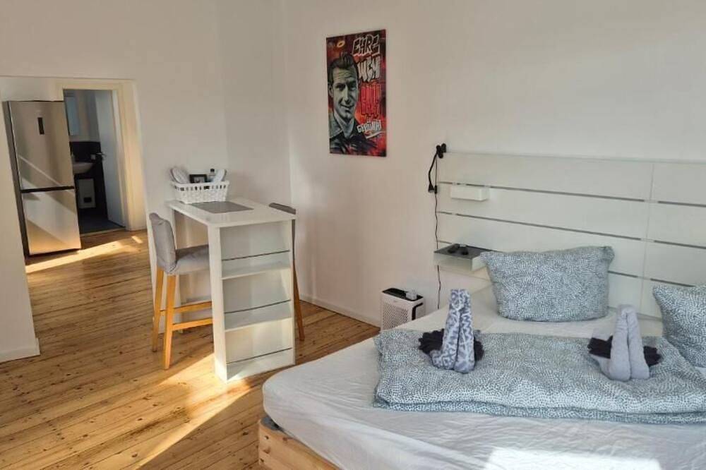 Ganze Wohnung, City Central Apartment House - Apt 4 in Kaiserslautern, Saar-Nahe-Bergland