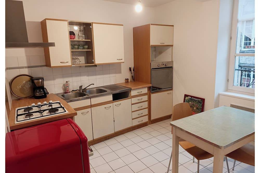 Entire apartment, Apy Bayeux: *** apartment in the heart of the city in Bayeux, Bayeux region