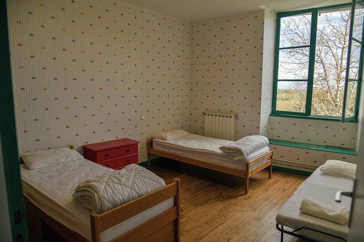 Location de vacances pour 14 personnes, avec jardin et terrasse, animaux acceptés à Lucq-de-Béarn - 4