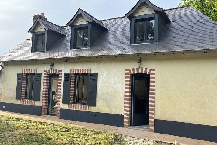 Maison de vacances pour 11 personnes, avec terrasse et jardin, animaux acceptés dans la Sarthe