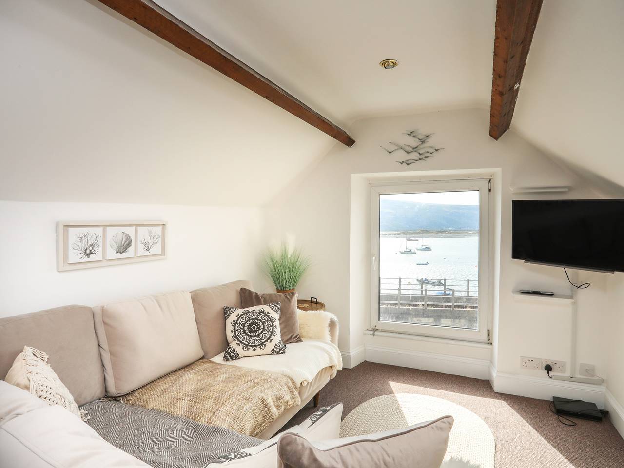 Arran House in Barmouth, Snowdonia
