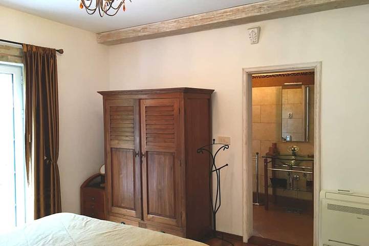 Ferienhaus für 6 Personen, mit Garten und Whirlpool in Montenegro - 3