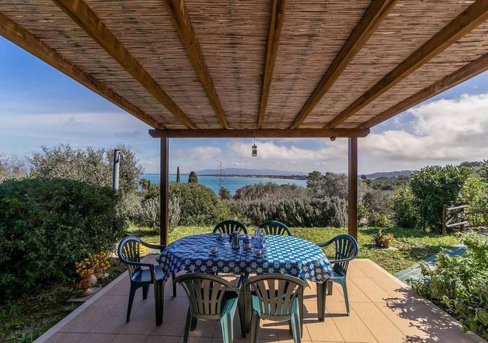 Ferienhaus für 4 Personen, mit Terrasse und Garten sowie Ausblick, mit Haustier in Monte Argentario - 2
