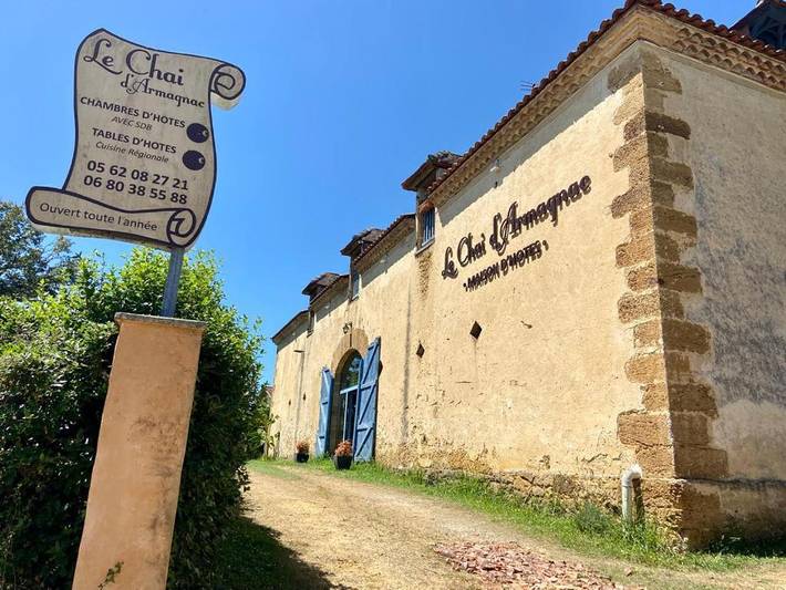 Maison d’hôte pour 4 personnes, avec Terrasse ainsi que Jardin et Vue à Cazères-sur-l'Adour
