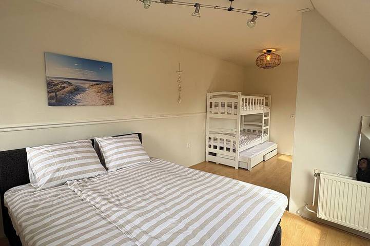 Ferienhaus für 4 Personen, mit Balkon und Garten in Katwijk - 2