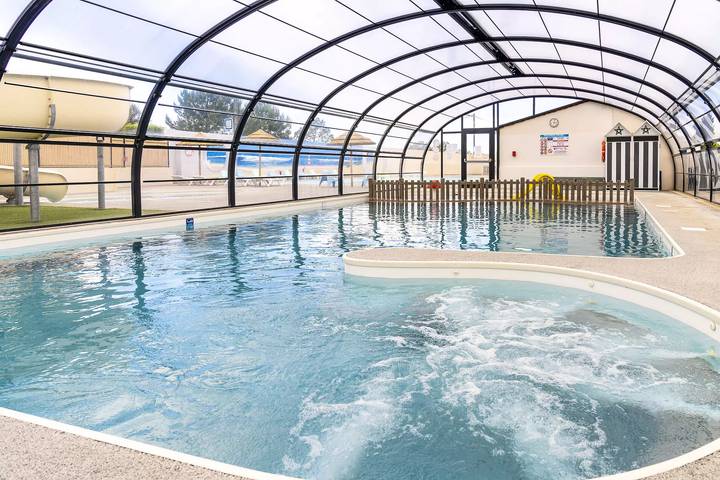 Camping für 2 Personen, mit Terrasse und Pool in La Tranche-sur-Mer - 3