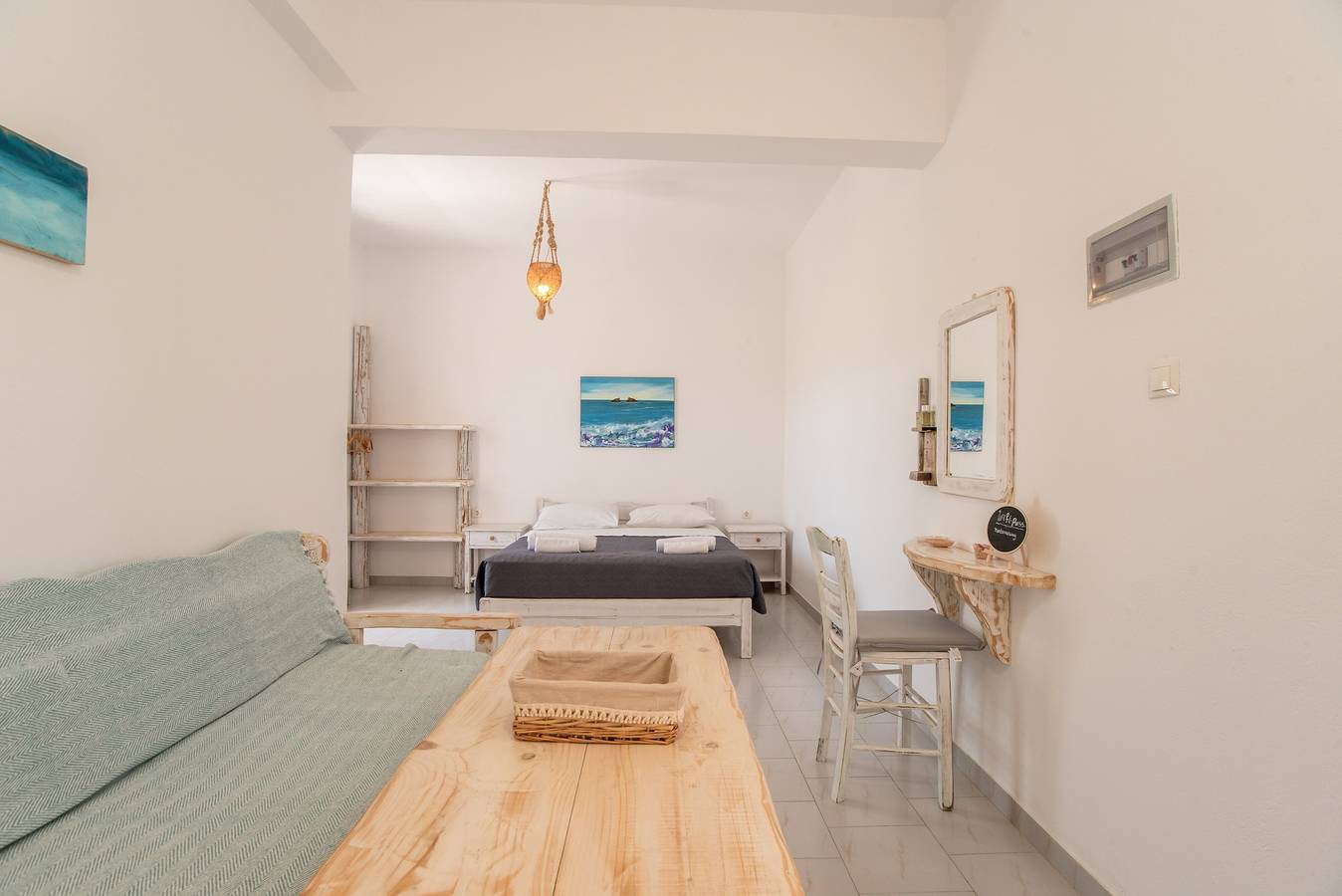 Holiday Home 'Green Retreats 4 Paros' with Mountain View, Wi-Fi and Air Conditioning in Πάρος