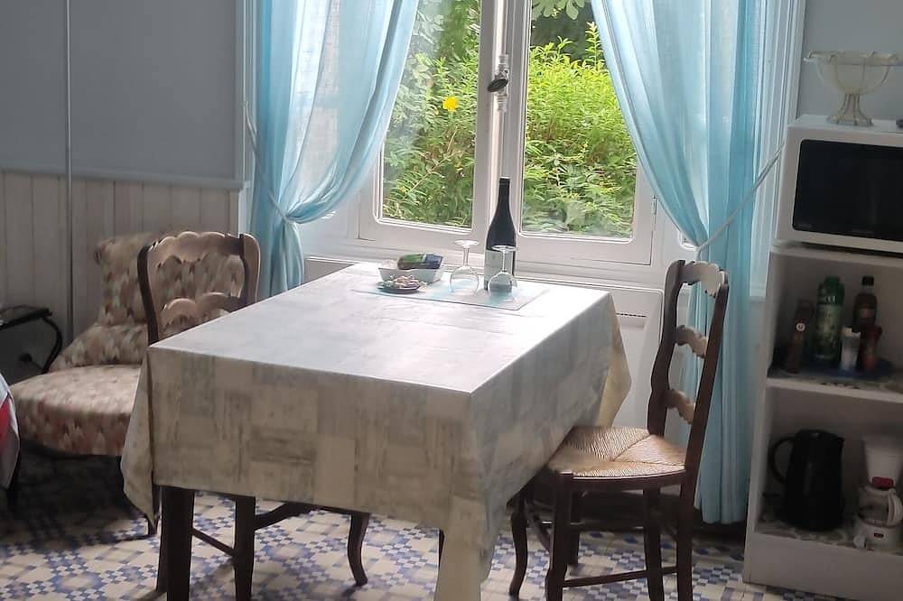 Appartement entier, Studio meublé de charme dans la citadelle médiévale in Loches, Région de Loches